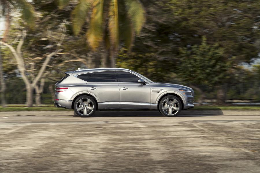  Genesis GV80 AWD 2020 года  (NA) (фото 3 из 40)